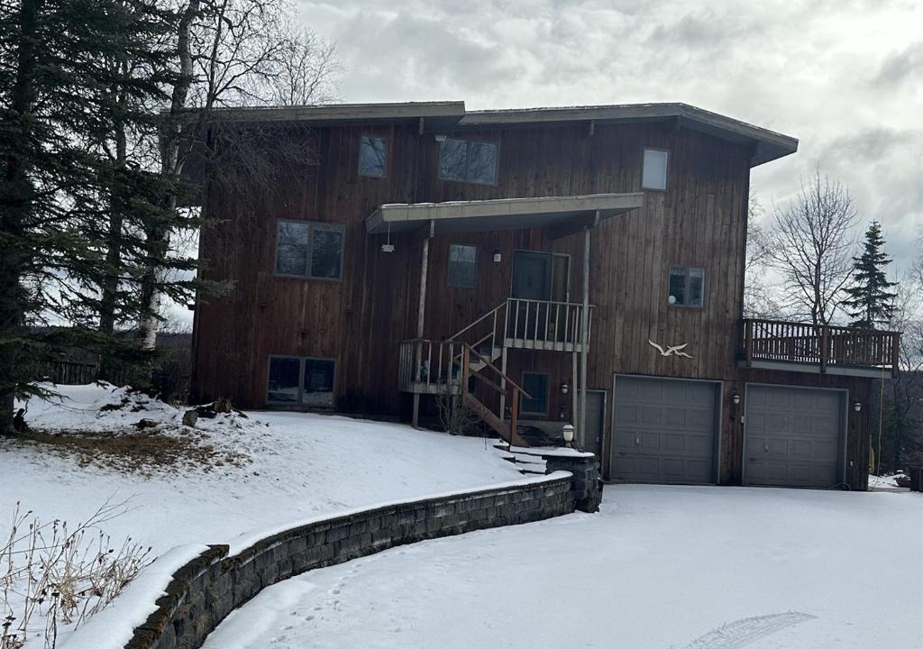 Soldotna Apartment | Riverfront Basement Apartment with Access to Kenai River Fishing