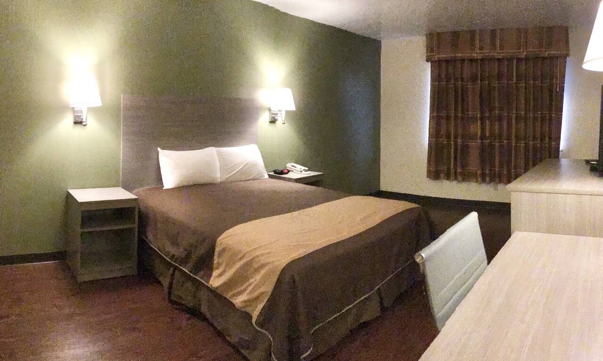 Moriarty Hotel | Rodeway Inn Moriarty