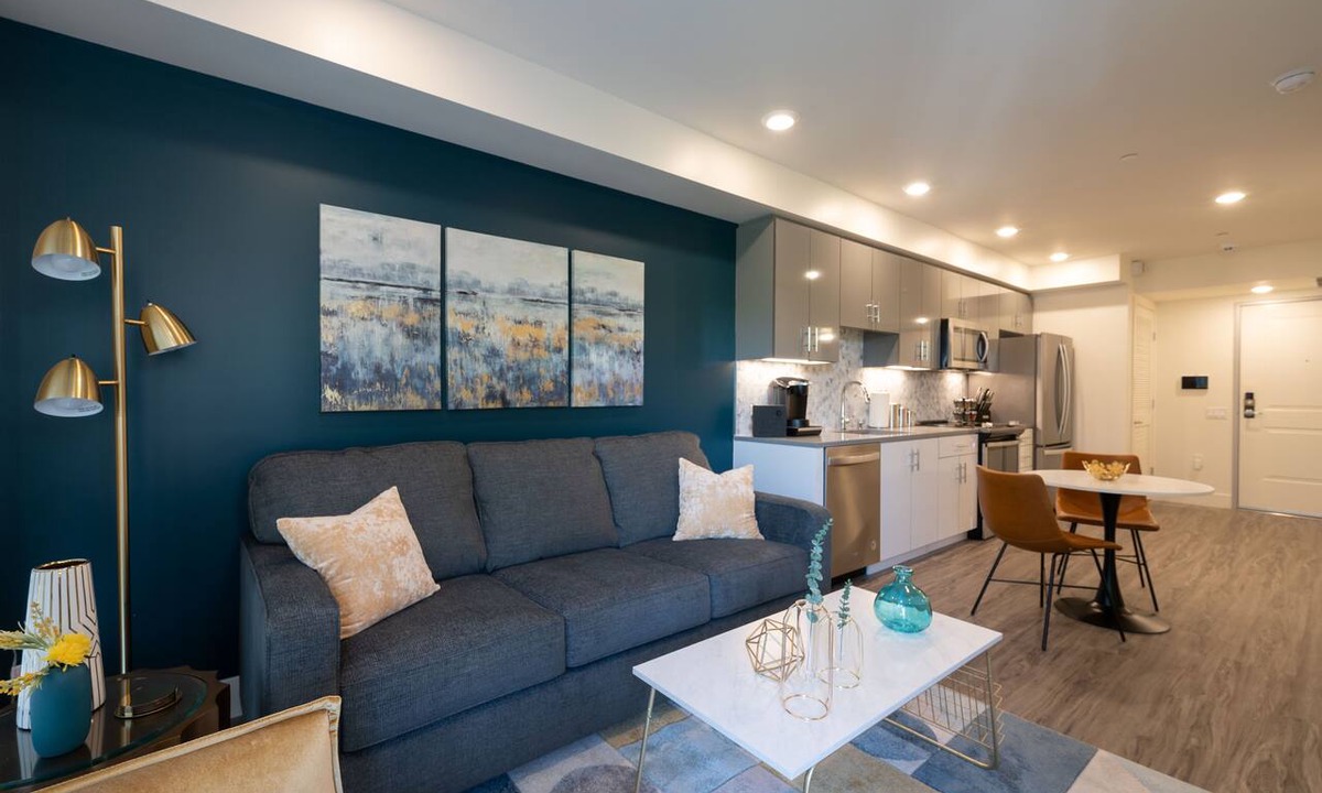 Walnut Creek Apartment | Rooftop Hot Tub, Walk All of Walnut Creek