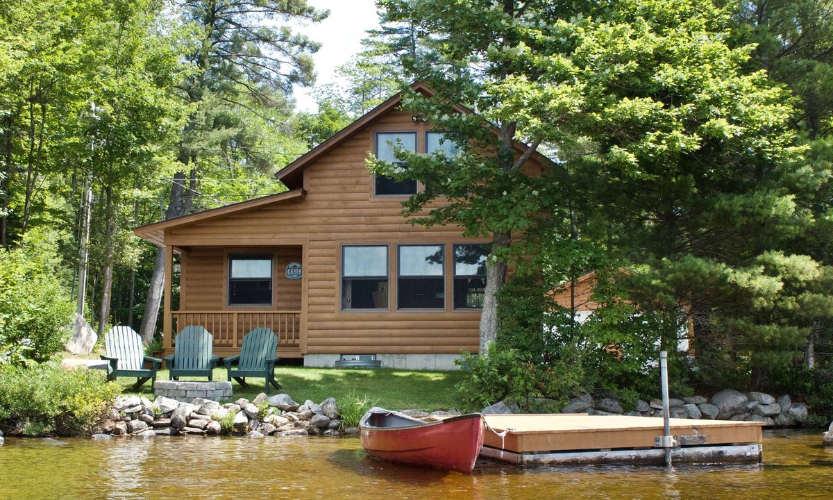 Hanover House | Sandy Waterfront Cabin on Howard Pond - 12 minutes to Sunday River Ski Resort