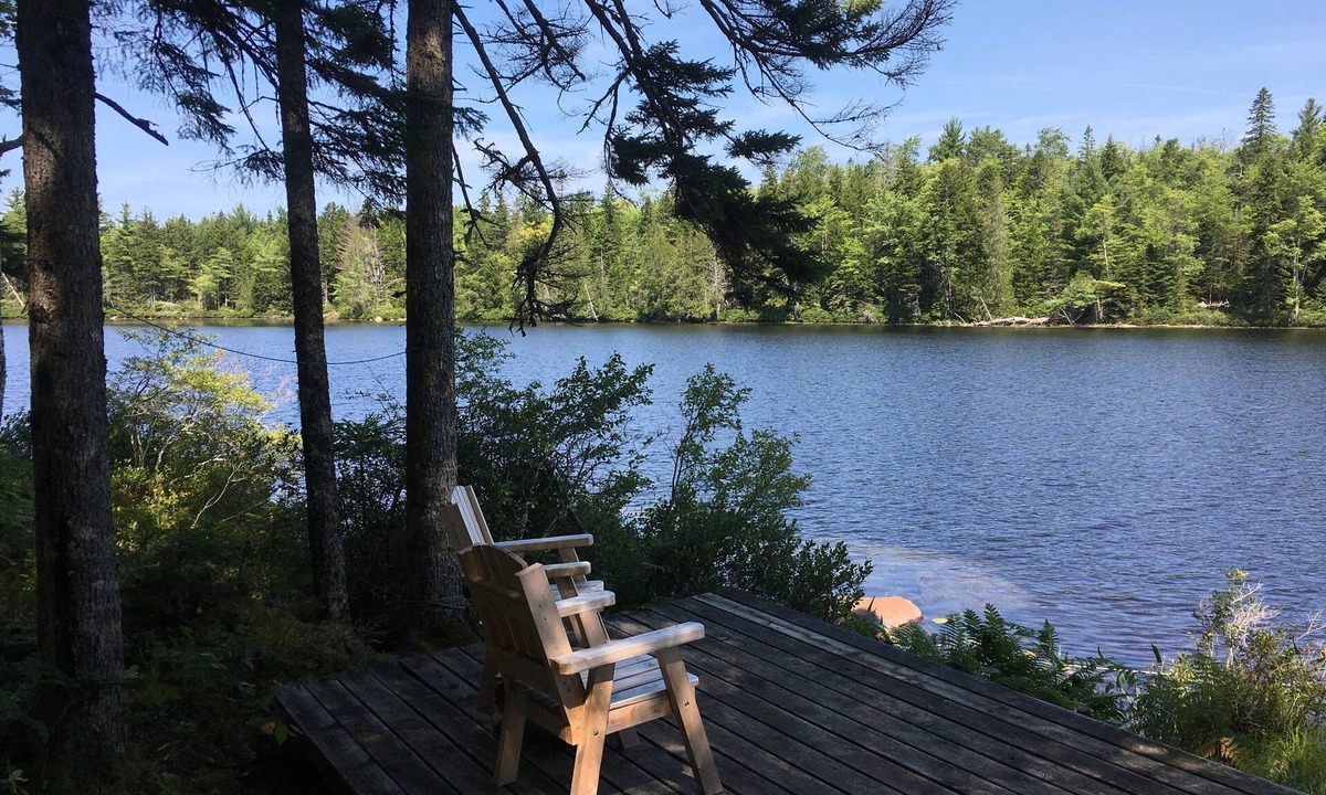 Marshfield Cabin | Secluded Lakefront, Dog-Friendly Cabin with Canoe, 7 Miles from the Ocean