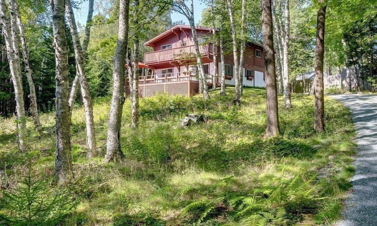 Northeast Harbor House | Secluded retreat steps from seashore & NEH Village