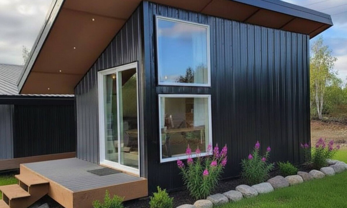 Houston House | Seldovia Cozy Cabin