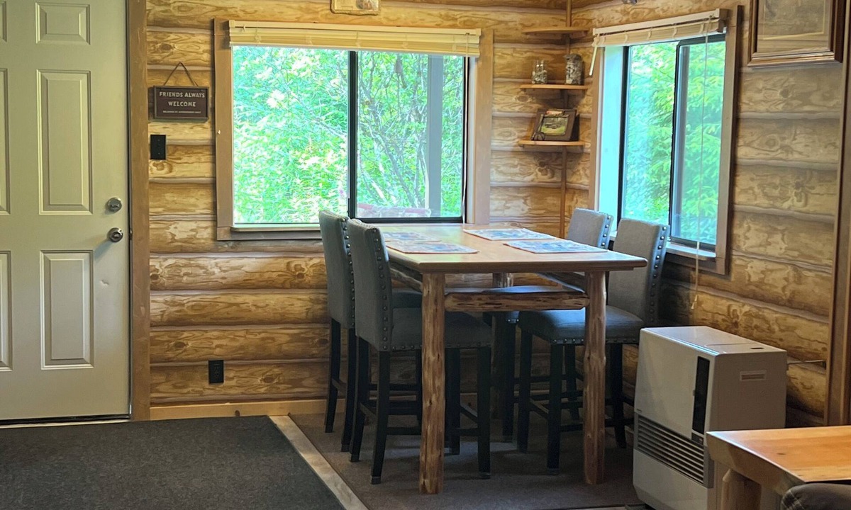 Gustavus House | Serene 2-bedroom house in beautiful Gustavus perfect for relaxing getaway