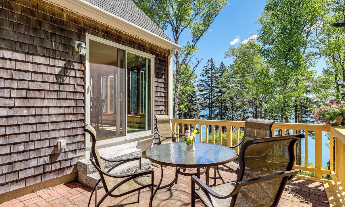 Steuben House | Serene Steuben Home w/Scenic Ocean Views!