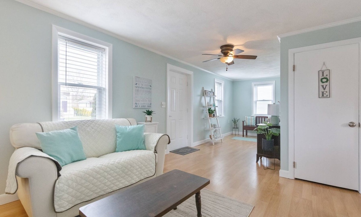 Bonnet Shores Condo | Shore To Please - Enjoy A Relaxing Getaway In Bonnet Shores 3 Bedroom Home by Redawning