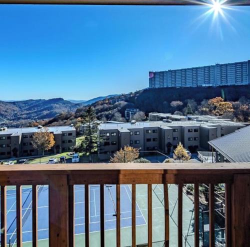 Sugar Mountain Apartment | Ski-In Ski-Out Sugar Mountain Getaway with Views and Heated Pool, Hot Tub, Sauna, Gym, and EV