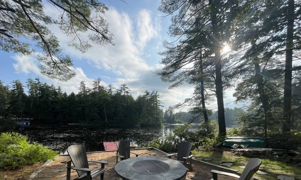 Center Conway House | Snowbound Lake House on Conway Lake with Hot Tub Paddleboards Dock and Kayaks