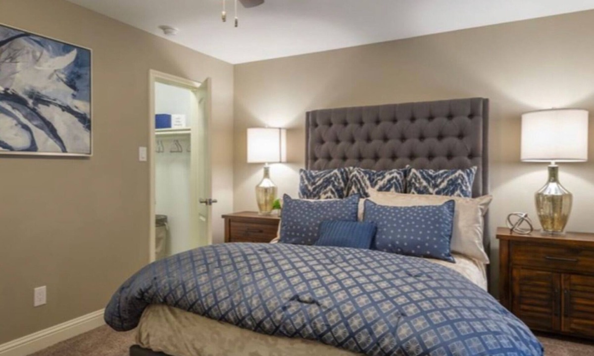 Texas Medical Center Apartment | Spacious 2BR @ Med Center MD Anderson Gated Walking Distance to 2BR Pool & Gym