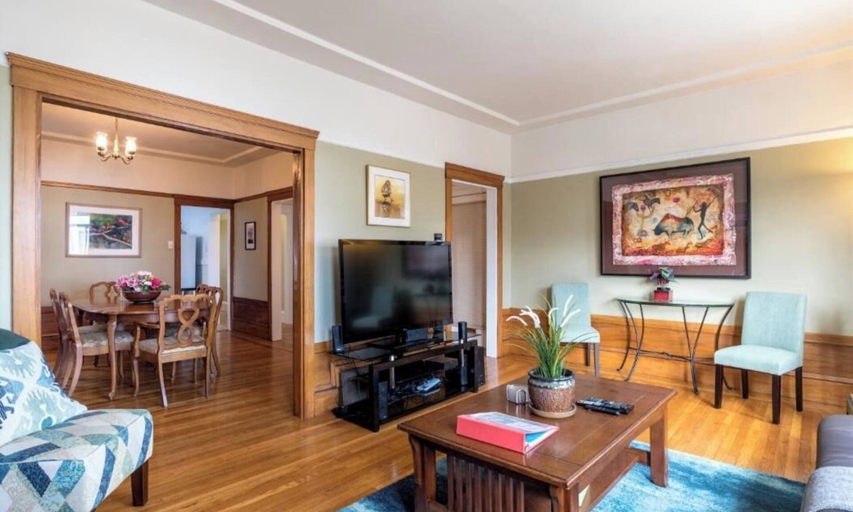 Richmond District Apartment | Spacious 3BR Family Flat + Private Garage near Presidio & Beach