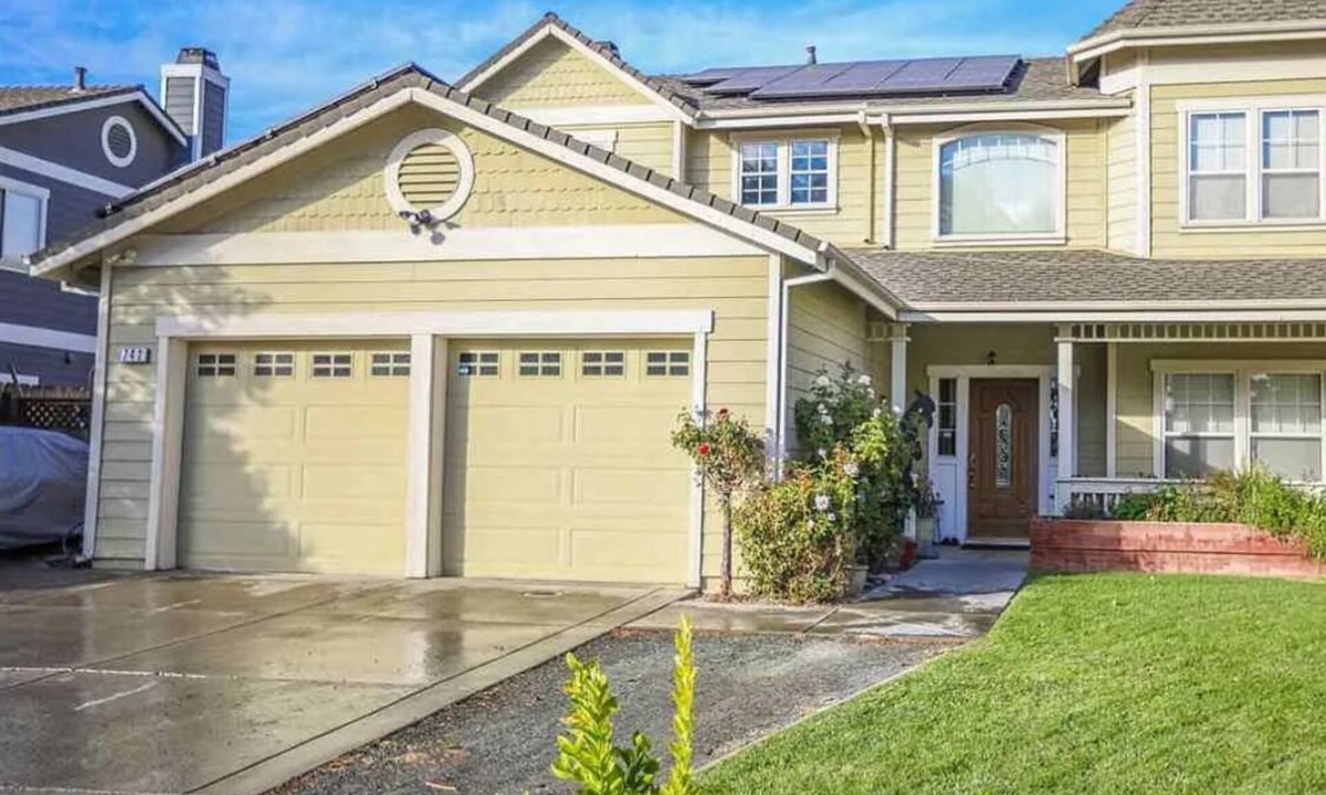Livermore House | Spacious 4-bedroom house in Livermore. Perfect for families, business travelers.