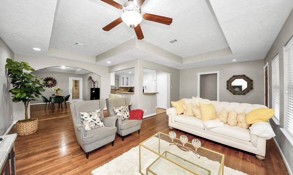 Memorial House | Spacious 4-bedroom house in perfect Houston with cool AC