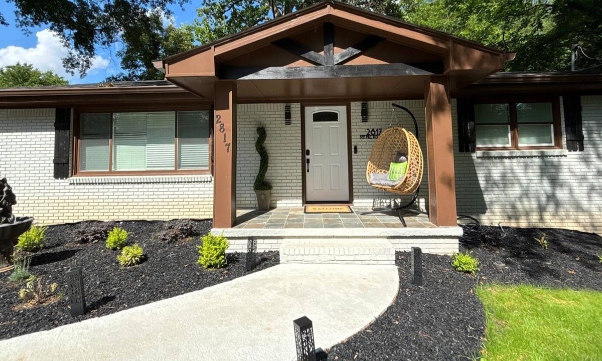 East Point House | Spacious & Comfortable 3BR Home Near ATL Airport, Family-Friendly, Fast Wi-Fi