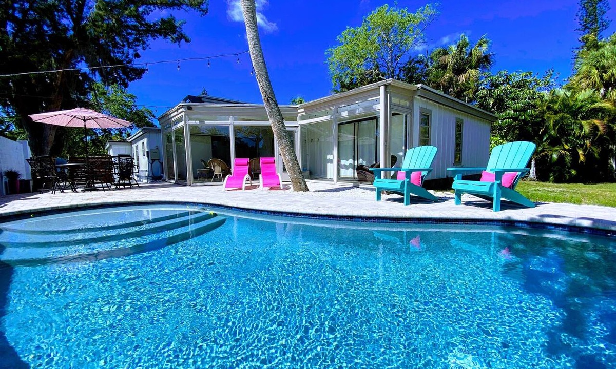 Bay Isle House | Spacious Home with Pool, Ebikes and Beach Gear!