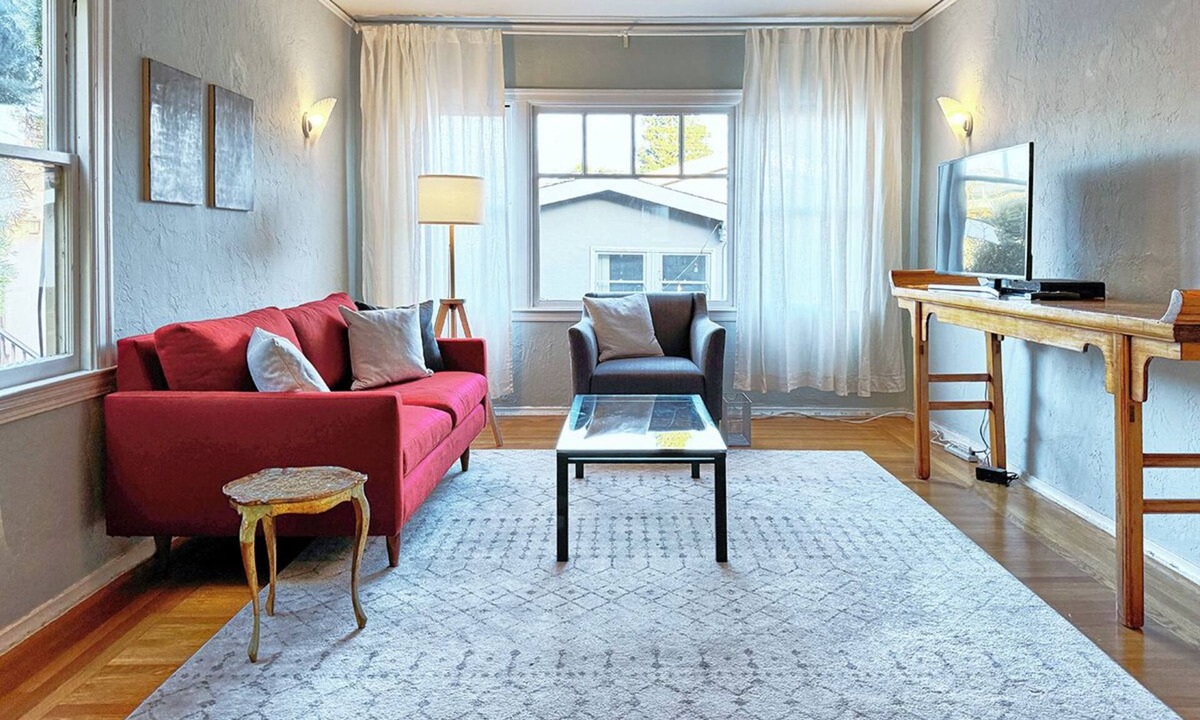 Upper Telegraph Apartment | Spacious, Sunny Upper Flat Newly Listed!