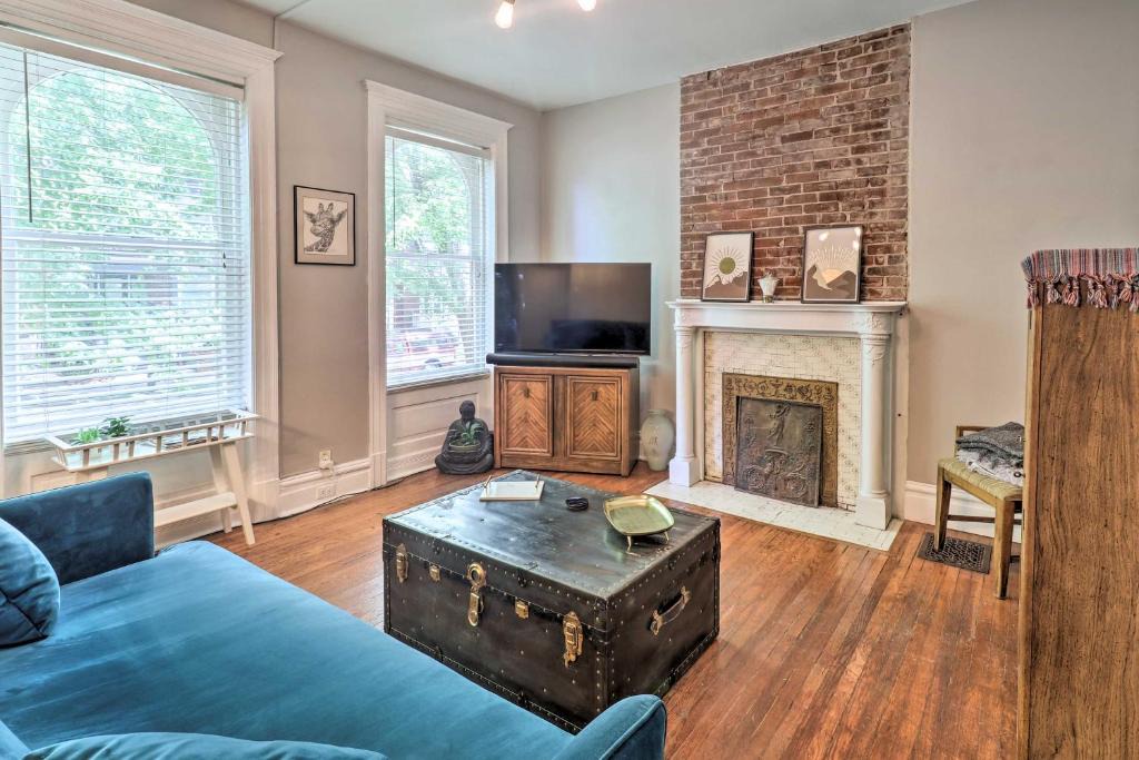 Shaw Apartment | St Louis Retreat ~ 1 Mi to Botanical Garden