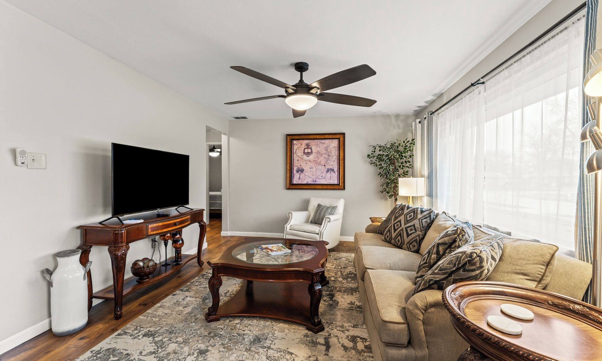 Kettering House | Stay active, rest easy in this updated 2BR near The Greene! Perfect for snowbirds seeking comfort, convenience, and peaceful living close to shops, dining & medical care. Your cozy home-away-from-home awaits.