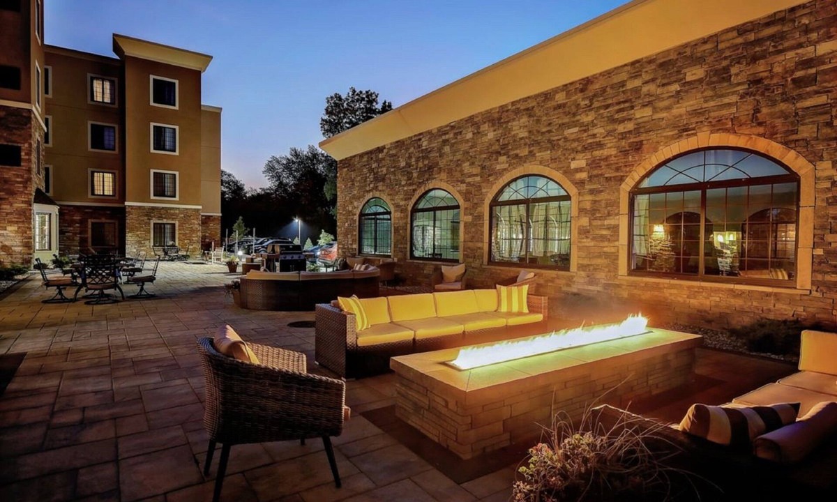 Grandville Hotel | Staybridge Suites Grand Rapids SW - Grandville by IHG