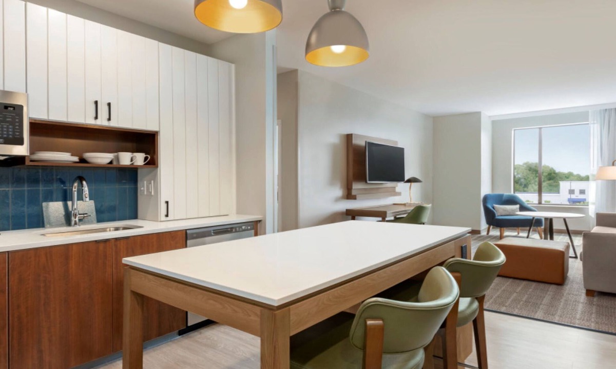 Lexington Hotel | Staybridge Suites Lexington S Medical Ctr Area by IHG