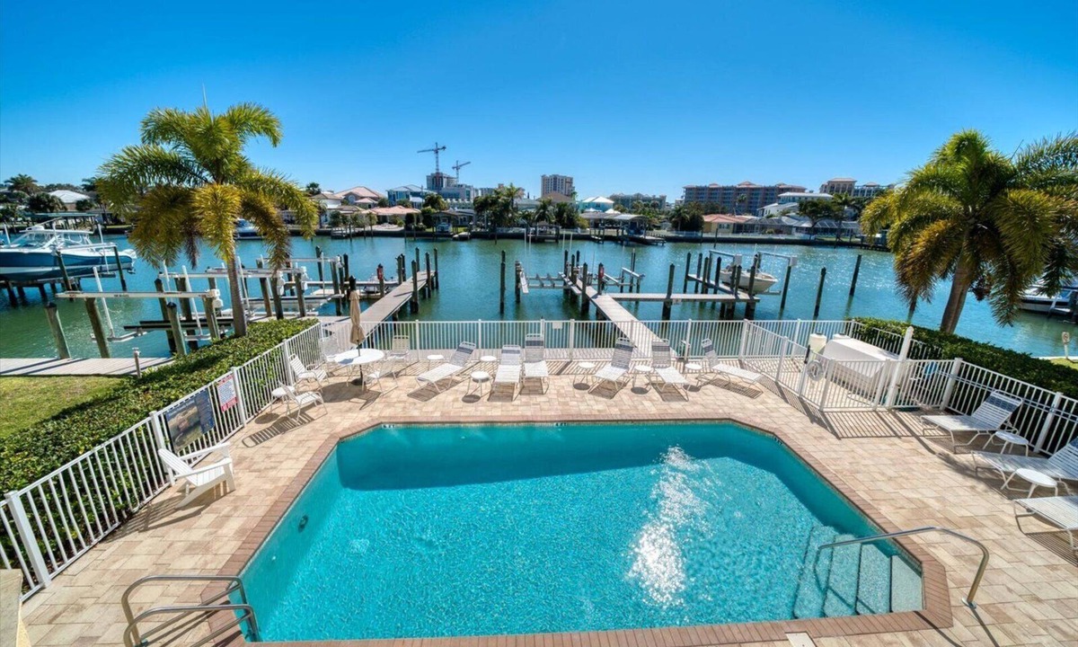 Clearwater Beach Condo | Stunning Waterfront Penthouse with Rooftop Casita – Steps to Clearwater Beach