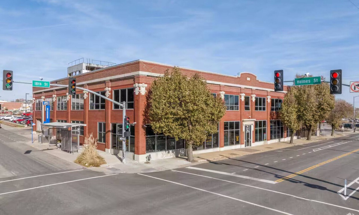 Crossroads Arts District Apartment | Stylish Loft near Fan Fest & Nightlife, World Cup HQ, Crossroads/Downtown KC