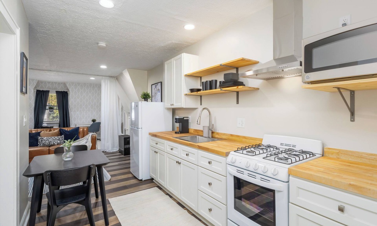 Merion Village Apartment | Stylish Studio Near German Village, Sleeps 4 , Café + Cowork