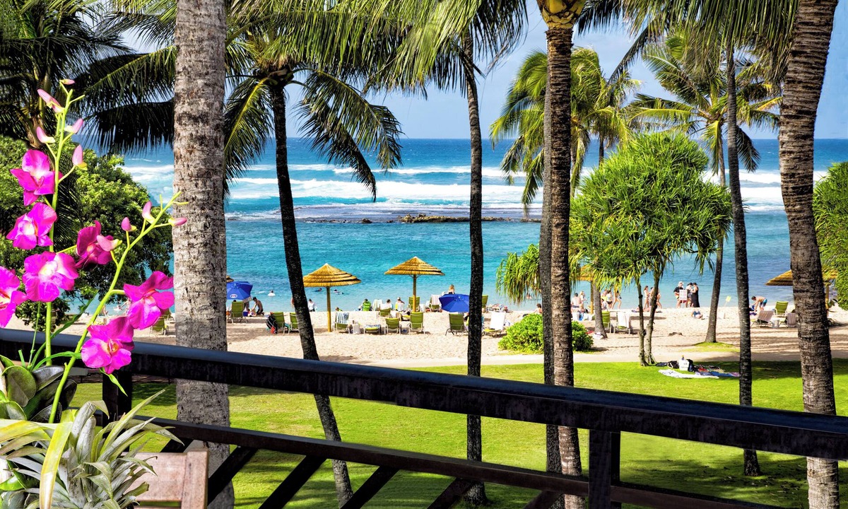 Kahuku Villa | SUMMER REDUCED! Villa 305-306 OceanView Turtle Bay Beachfront