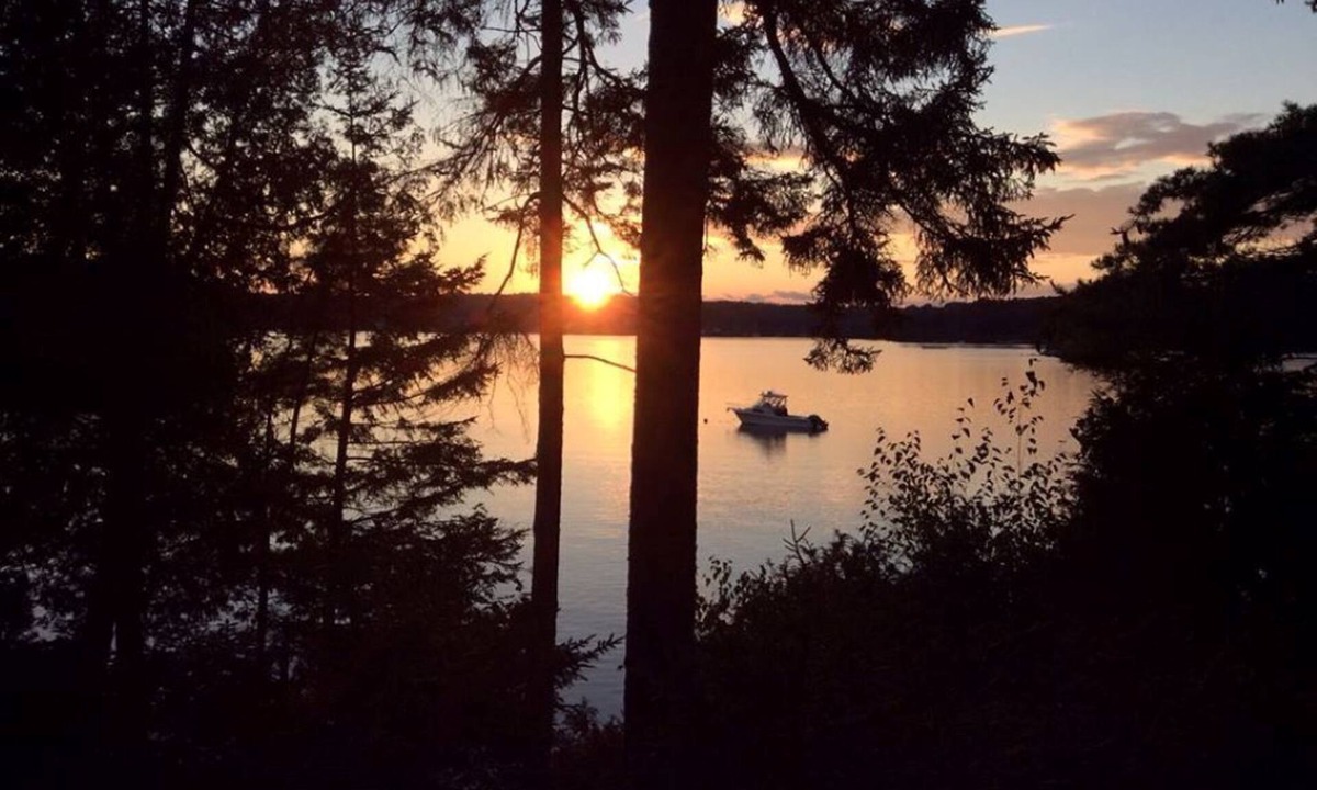 Sebascodegan Island Cottage | Sunsets over Quahog Bay - rustic setting, peace and quiet