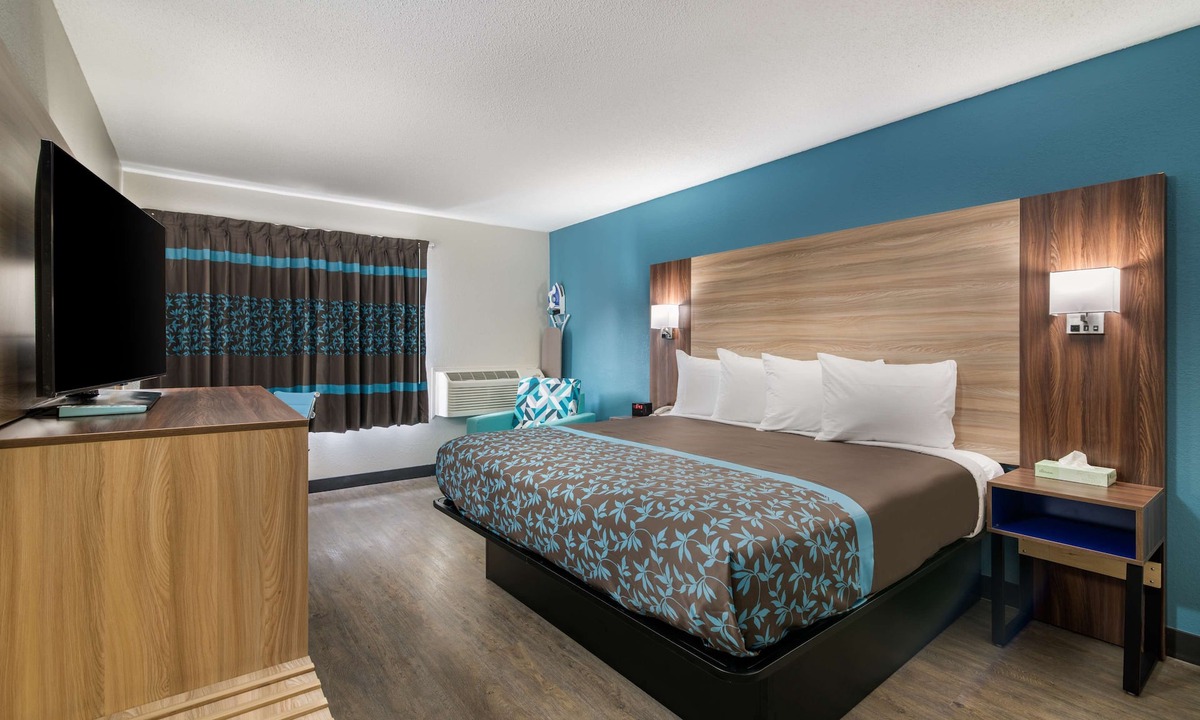 Lewiston Hotel | SureStay by Best Western Lewiston Auburn Area