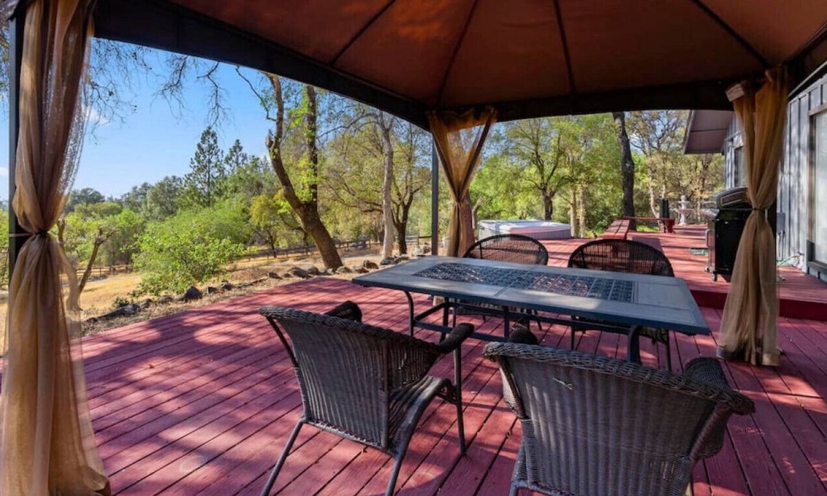 Rough and Ready House | THAB · Perfect Nature Getaway From The Hustle & Bustle!