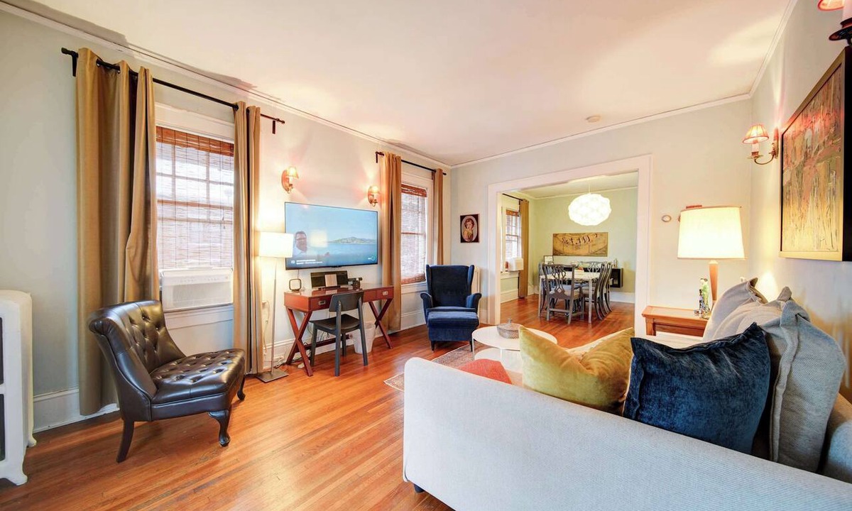 Charlotte Condo | The Home Collection: Hawthorne 1BR King Suite | Private Balcony | Walk to Novant