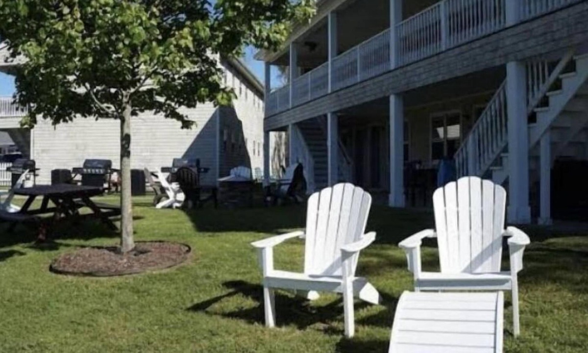 Block Island Resort | The Island Manor Resort in Old Harbor, Block Island.