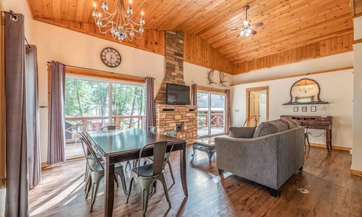Shawmut House | The Maine Lake House with an Amazing Sand Beach!