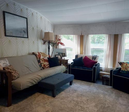 Rumford Apartment | The Parlour 2 bedroom Sleeps 4-6