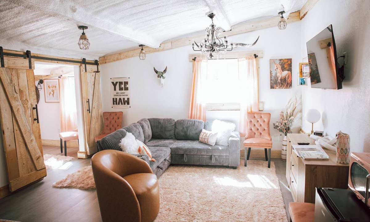 Nephi Other | The Pink Hayloft