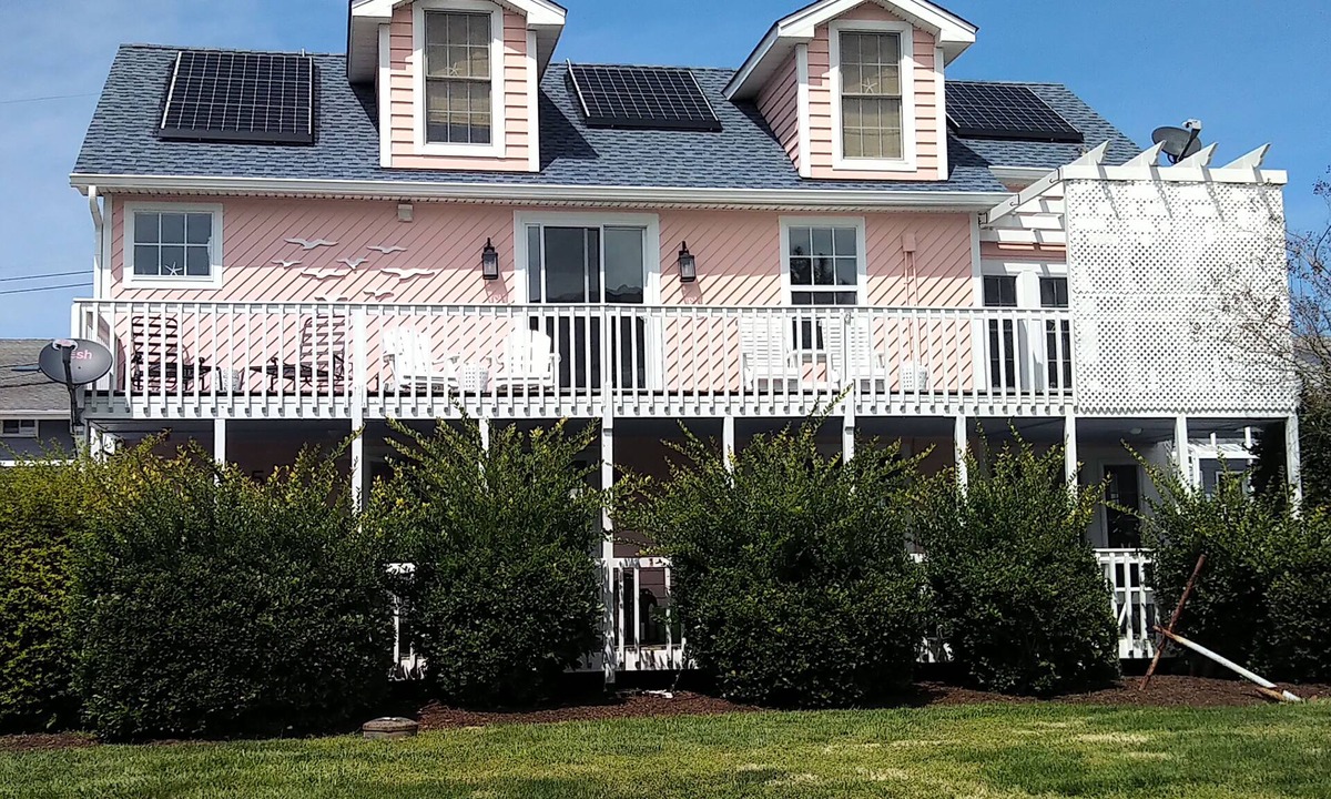 Bethany Beach House | The Pink House: New 100 Steps to the Beach! Avail August 14-21, minimum 5-nights