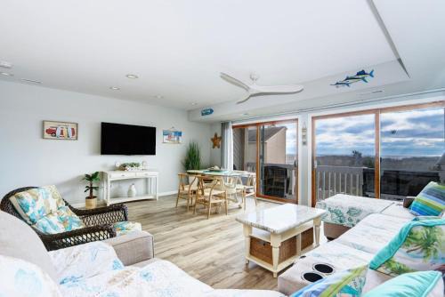Southend House | TideWatch-Relax in Brigantine w/Views,Beach & Pool