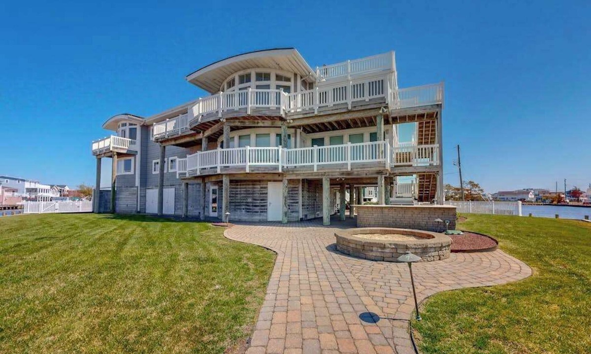 Fenwick Island House | Town of Fenwick Island bay front house w/deck, patio, bay views, grill