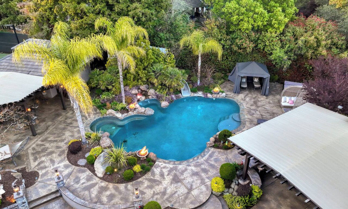 Granite Bay House | Valhalla-A-Tropical-Escape