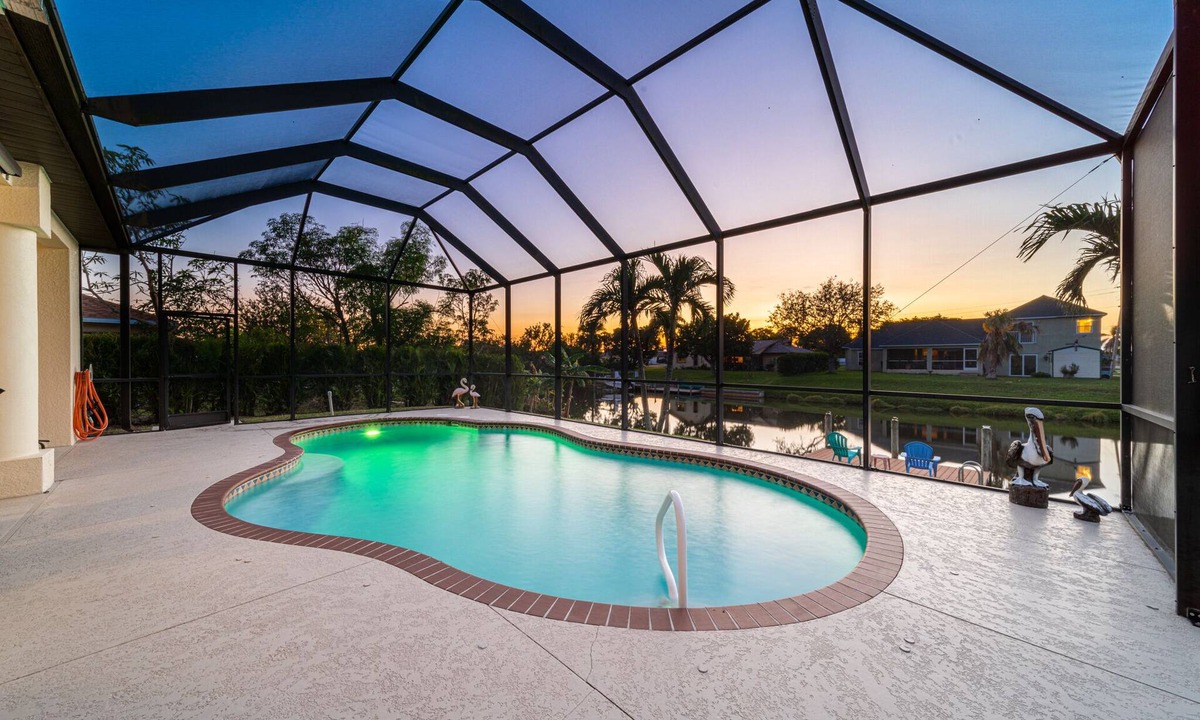 Fort Myers House | Villa Sunset with heated Pool and Privacy on the canal