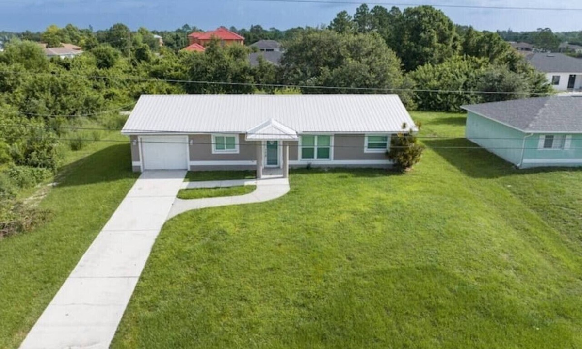 Lehigh Acres House | Villa Varges - Be our Guest!