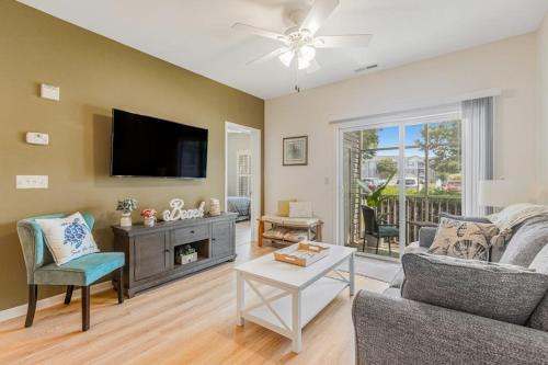 Lewes House | Villas at Bay Crossing - 34682 Villa Cir, Unit #4105