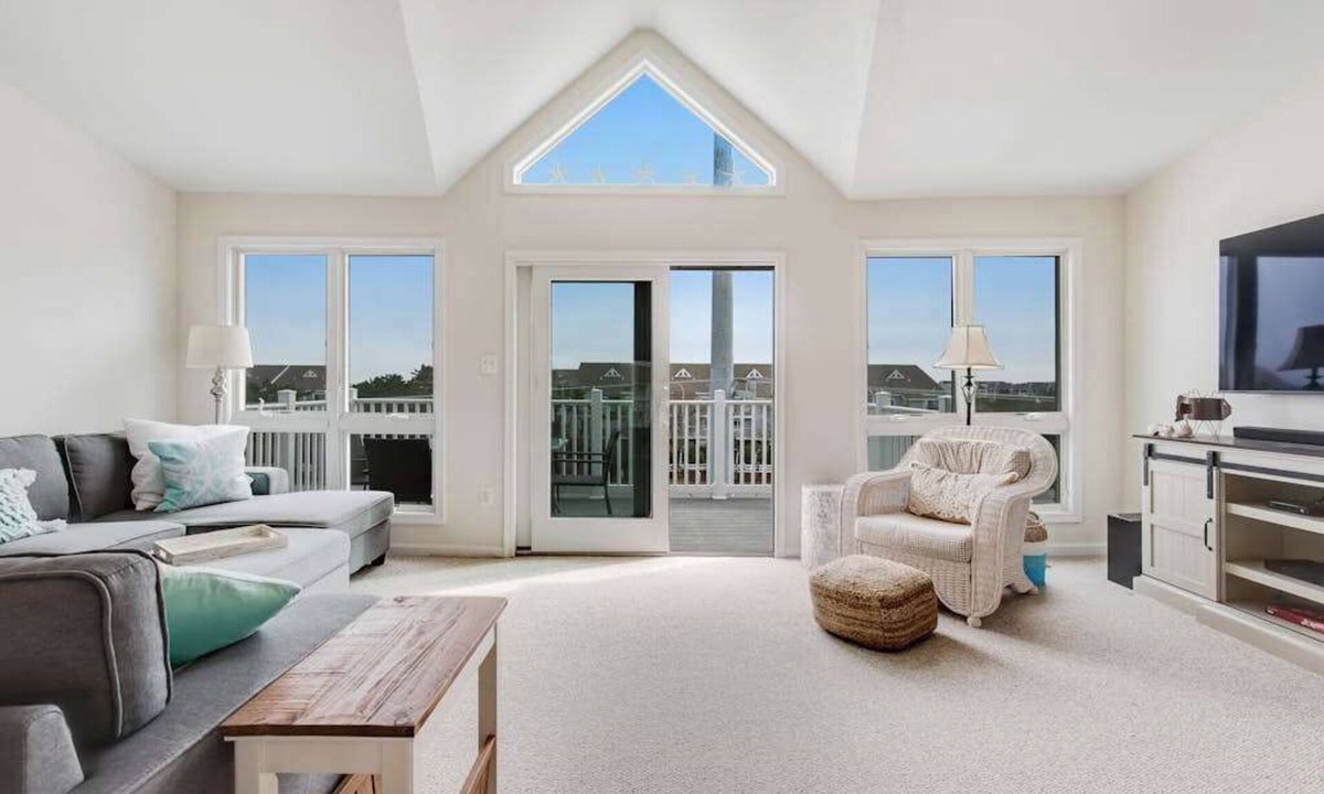 Bethany Beach House | Villas at Beach Cove Getaway W/Bay/Ocean Views, Private Balcony & Shared Pool
