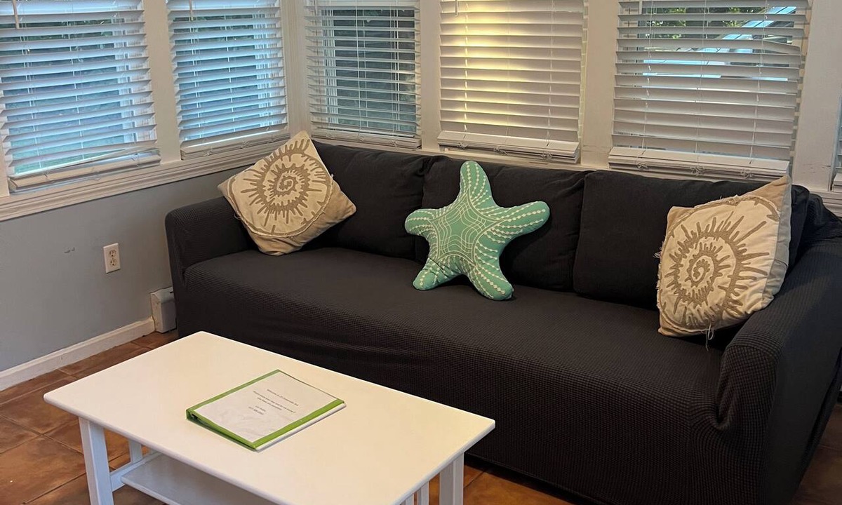 West Hyannisport House | Walk to the Beach!