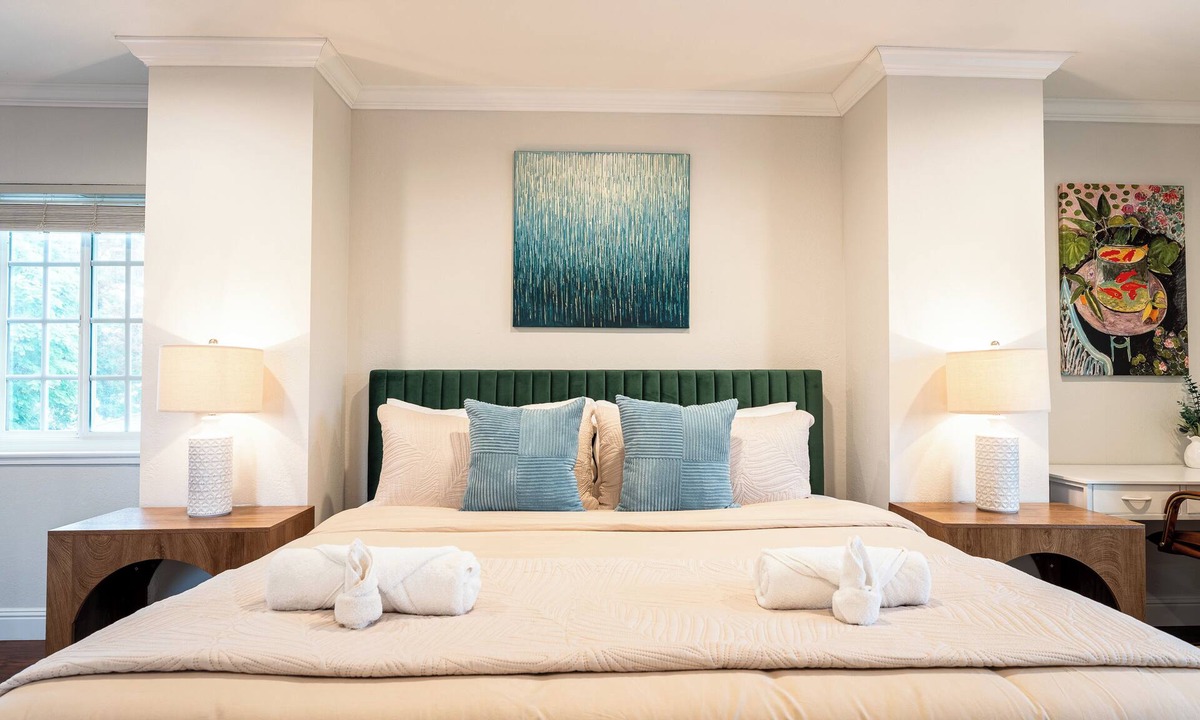 San Jose House | WFH + Corporate-Ready Stay - Ocean Breeze Office Game Retreat