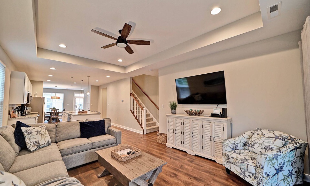 Savannah's Landing House | Wonderful 4 bedroom 2.5 bath - Nestled in a quiet Community! Wifi Available, Pool, Beach Trolley!