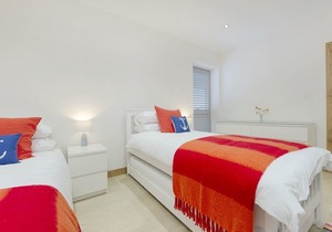 5 Beachdown, CHALLABOROUGH in Devon