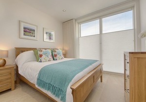 5 Beachdown, CHALLABOROUGH in Devon