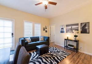 AL1: Remarkable 3/1 Near SCU; Converted Mansion