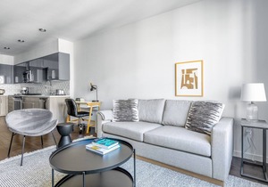 Lovely Milpitas 1BR w/ Gym, Pool, W/D, walk to mall & BART, by Blueground